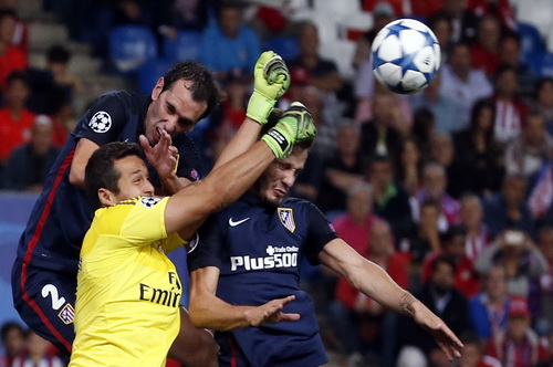 Trung vệ Diego Godin (Atletico) rất giỏi kh&ocirc;ng chiến