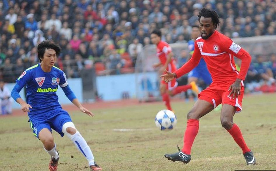 Chấn thương buộc Tuấn Anh (tr&aacute;i) kh&ocirc;ng thể tham dự SEA Games đầu ti&ecirc;n của m&igrave;nh