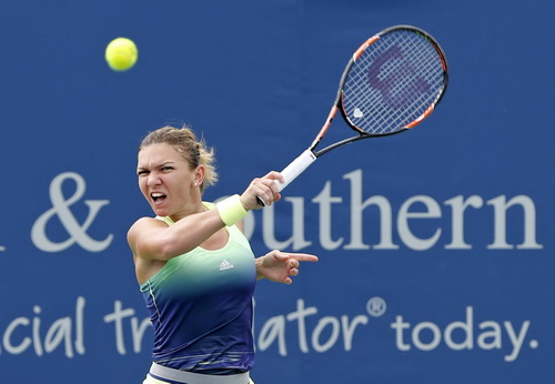 Hạ cựu số 1 Jankovic, Halep gặp đương kim số 1 Serena ở chung kết