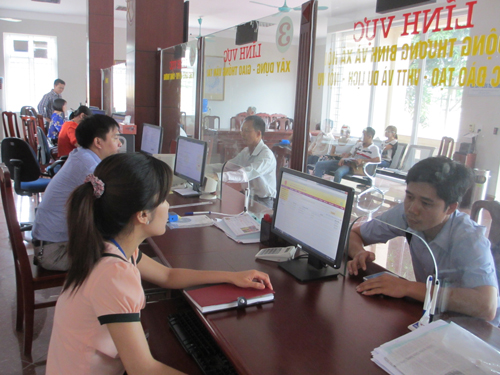 Cần một nền hành chính phục vụ