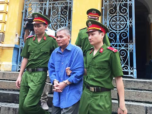 Giao dịch “ma”, tham ô hơn 446 tỉ đồng