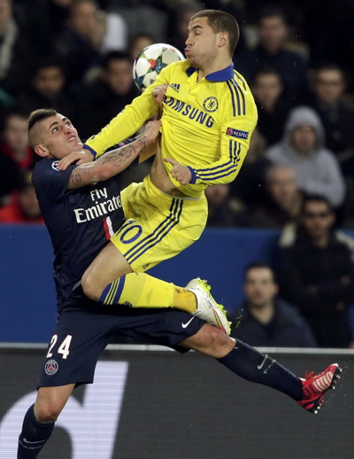 HLV Mourinho tố c&aacute;o c&aacute;c cầu thủ PSG nhắm tấn c&ocirc;ng Hazard suốt trận lượt đi