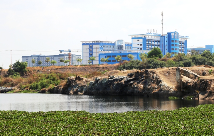 C&aacute;c hồ nước trong khu Đại học Quốc gia đ&atilde; c&oacute; h&agrave;ng chục người đuối nước chết