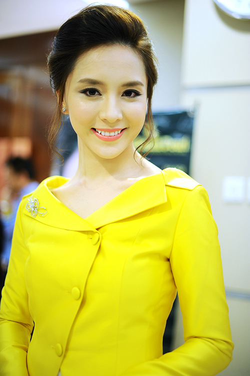 Á hậu Trương Dương Thiên Lý