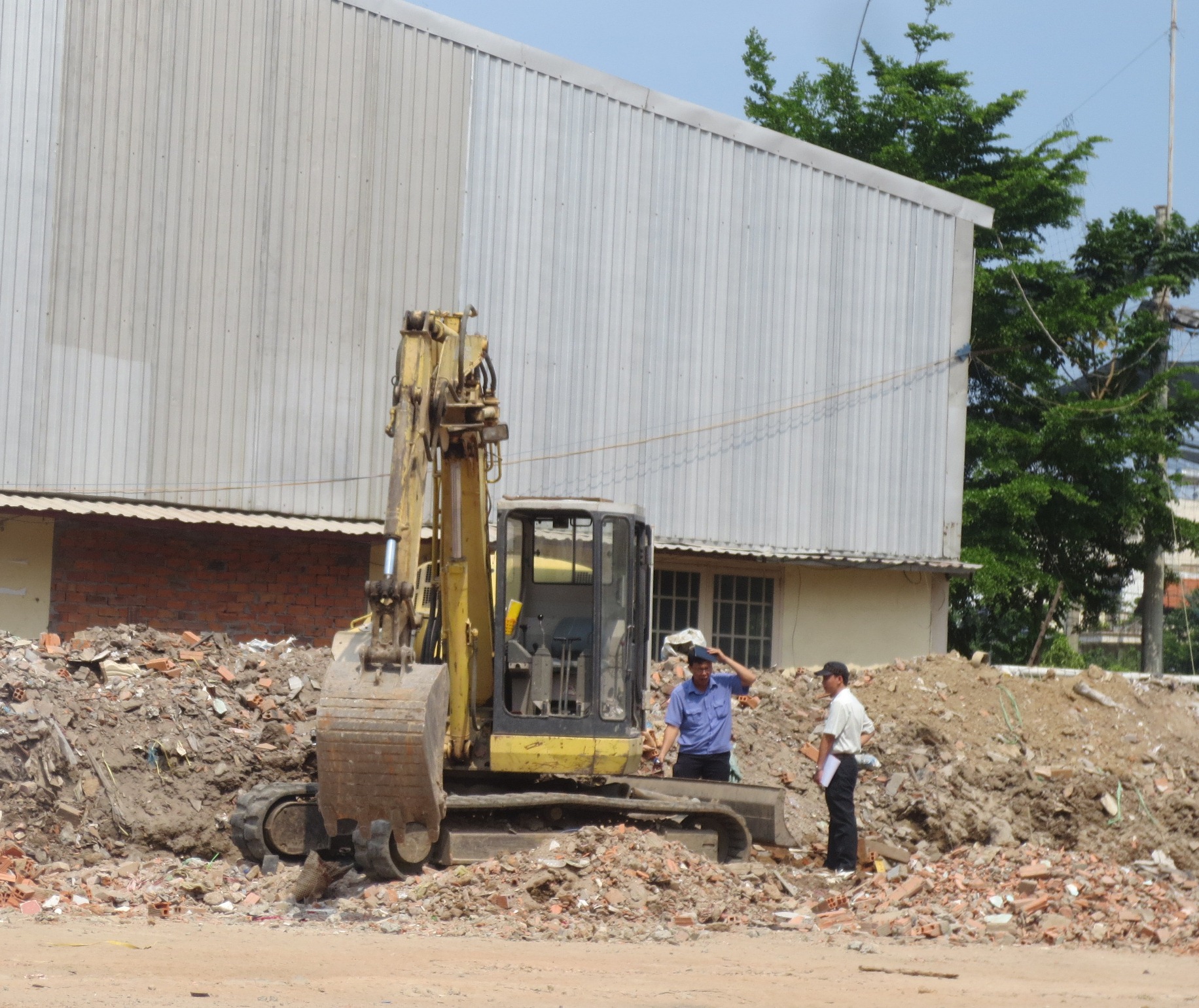 Chiếc xe m&uacute;c l&ugrave;i xe g&acirc;y ra c&aacute;i chết đau l&ograve;ng của chị Hạnh