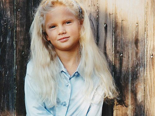 Taylor Swift xinh xắn, đ&aacute;ng y&ecirc;u năm 10 tuổi