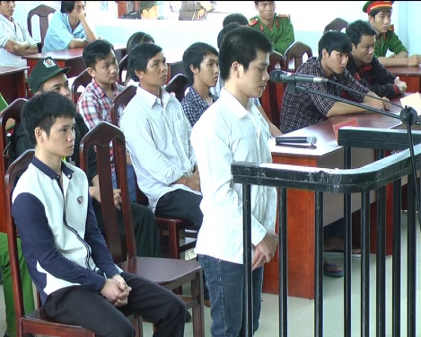 Đánh người nứt sọ vì tưởng nhầm giang hồ