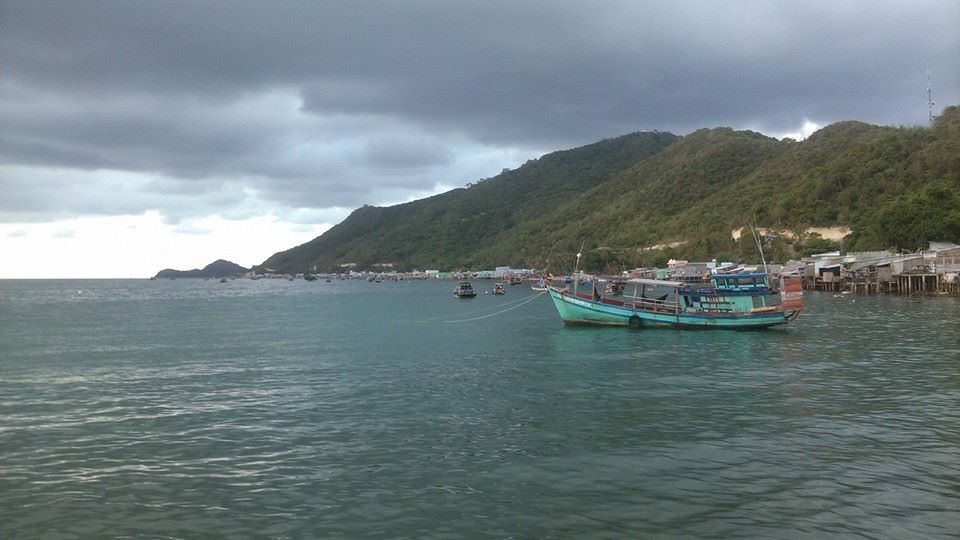 Nhìn từ xa, đảo Nam Du trông rất huyền ảo