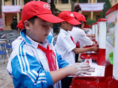 Unilever g&oacute;p phần rất lớn trong việc n&acirc;ng cao &yacute; thức vệ sinh để g&igrave;n giữ sức khỏe của mỗi người d&acirc;n.