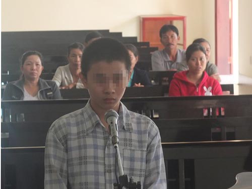 Xin mẹ đến trường tập múa, nữ sinh 12 tuổi vào nhà trọ với bạn trai