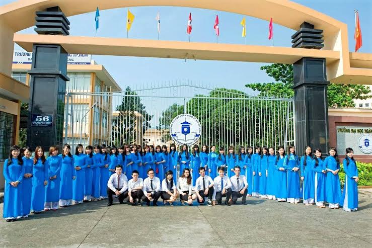 Sinh vi&ecirc;n Trường ĐH Ng&acirc;n h&agrave;ng TP HCM