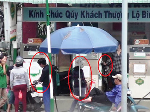 “Uống” xăng của khách hàng