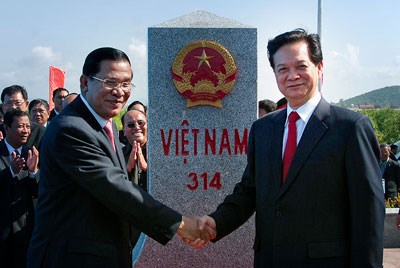 Khánh thành 3 công trình biên giới Việt Nam - Campuchia