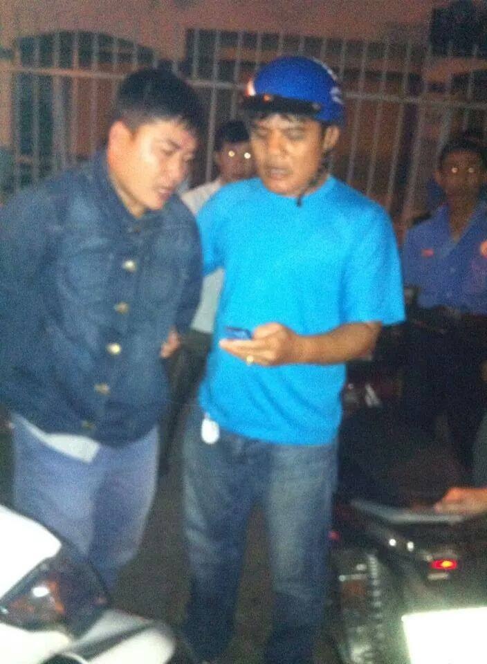 Tên cướp bị tóm sau khi vừa giật dây chuyền.