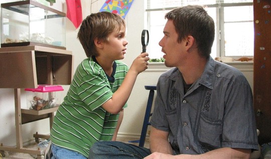 Cảnh trong phim Boyhood, ứng cử viên sáng giá của Oscar 2015