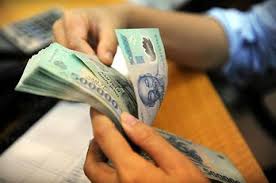 Đến ngân hàng gửi tiền, kẻ bị truy nã 29 năm bị bắt