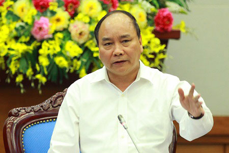 Ph&oacute; Thủ tướng Nguyễn Xu&acirc;n Ph&uacute;c y&ecirc;u cầu khẩn trương điều tra, truy bắt v&agrave; sớm x&eacute;t xử nghi&ecirc;m minh đ&uacute;ng ph&aacute;p luật vụ thảm s&aacute;t 4 người ở Y&ecirc;n B&aacute;i.