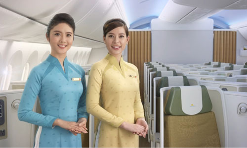 Tiếp viên, phi công Vietnam Airlines có đồng phục mới