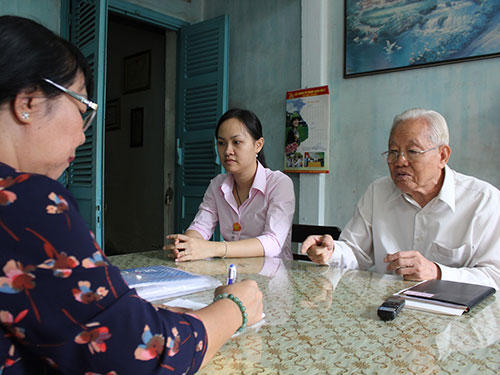 Khai gian thu nhập để được... nghèo