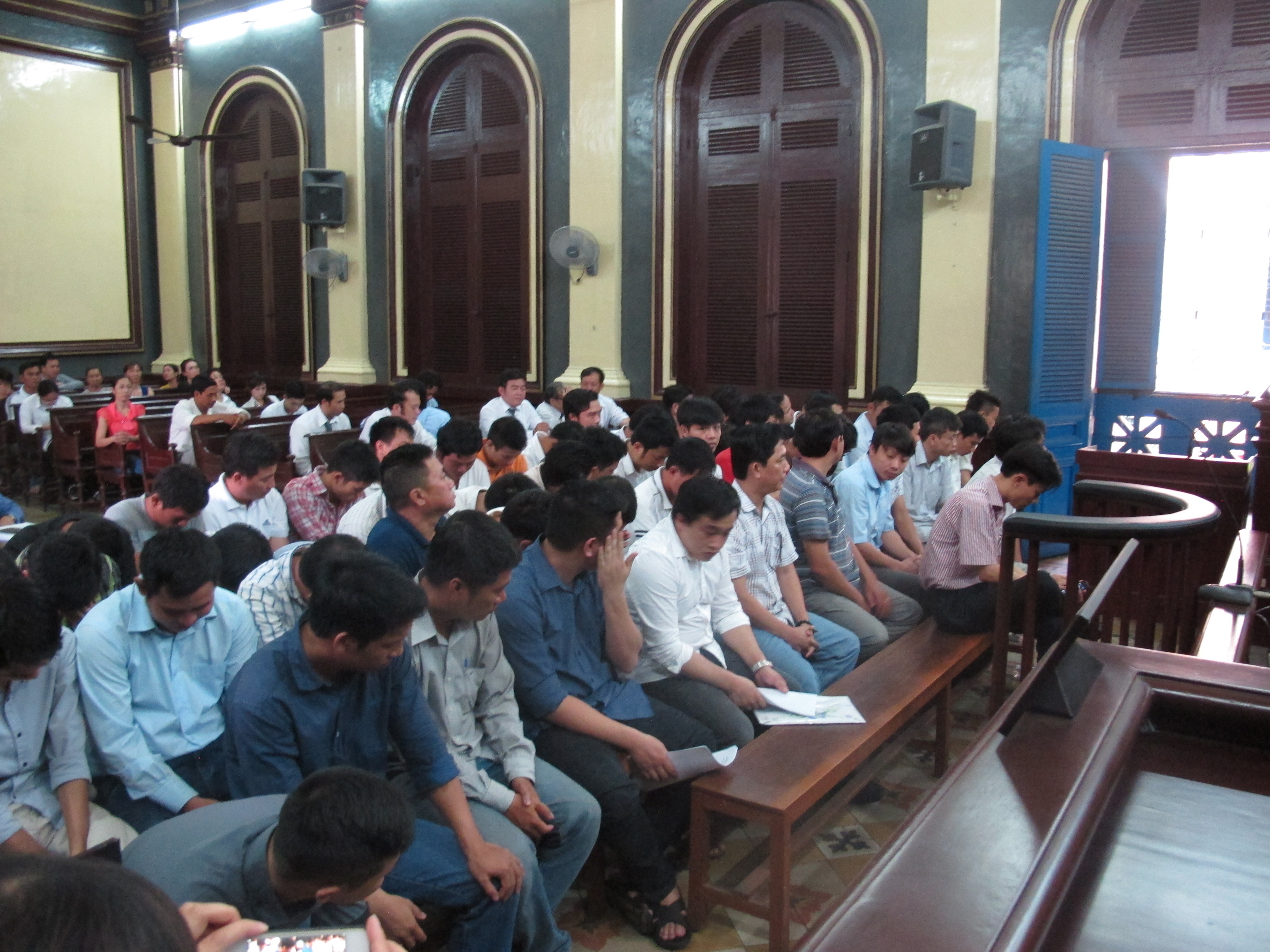 Đ&acirc;y l&agrave; một trong như64ng phi&ecirc;n t&ograve;a c&oacute; số bị c&aacute;o tham dự nhiều nhất