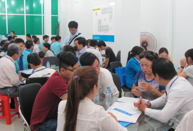 Kh&aacute;ch h&agrave;ng tham gia mua căn hộ thuộc dự &aacute;n Saigonres Plaza