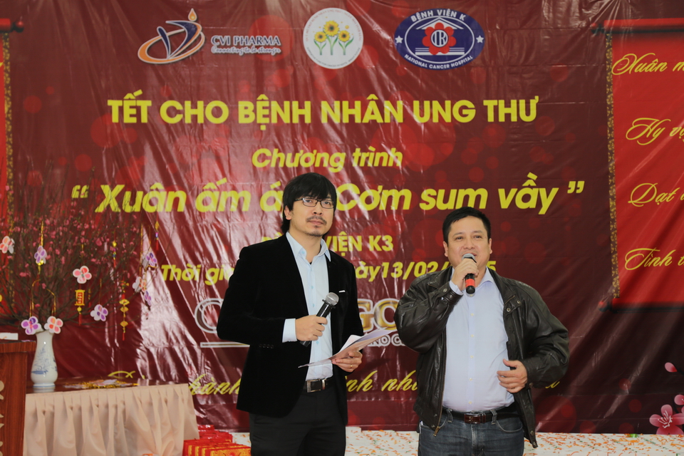 Chương tr&igrave;nh với sự g&oacute;p mặt của c&aacute;c kh&aacute;ch mời l&agrave; vợ chồng nghệ sỹ Ch&iacute; Trung, Ngọc Huyền, c&aacute;c nghệ sỹ của nh&agrave; h&aacute;t tuổi trẻ