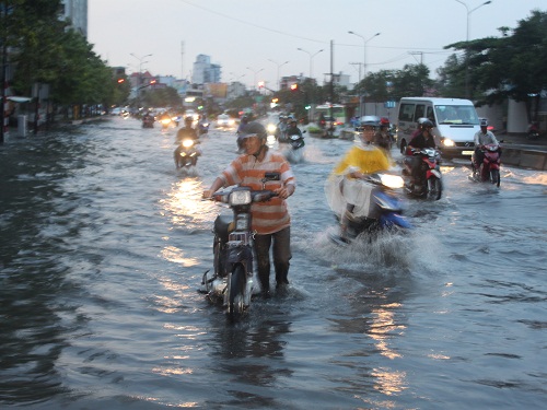 Mọi người phải đóng quỹ phòng - chống thiên tai