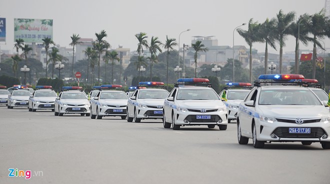 44 chiếc xe Camry Hybrid do Ch&iacute;nh phủ Nhật Bản viện trợ sẽ l&agrave;m nhiệm vụ dẫn đường, đ&oacute;n c&aacute;c đo&agrave;n nguy&ecirc;n thủ.