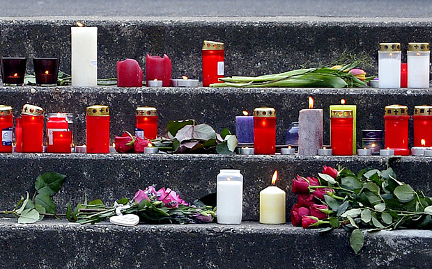 http://i.telegraph.co.uk/multimedia/archive/03244/germanwings-candle_3244136b.jpg