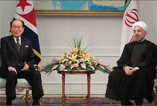 http://yalibnan.com/wp-content/uploads/2015/05/Kim-Yong-nam-ROUHANI.jpg