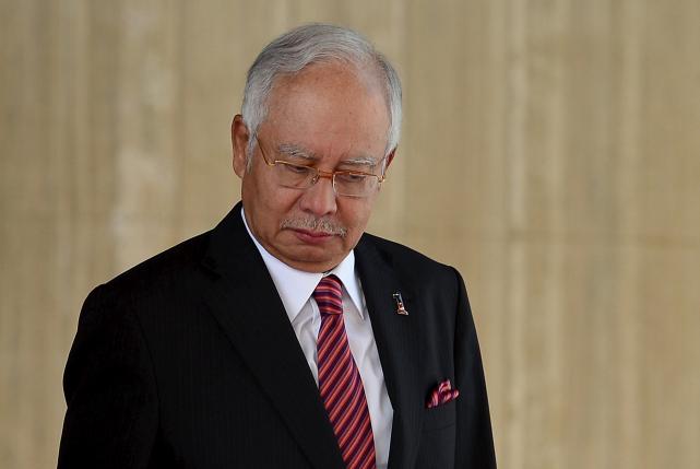 http://s3.reutersmedia.net/resources/r/?m=02&d=20150812&t=2&i=1071256295&w=&fh=&fw=&ll=644&pl=429&sq=&r=LYNXNPEB7B09Q