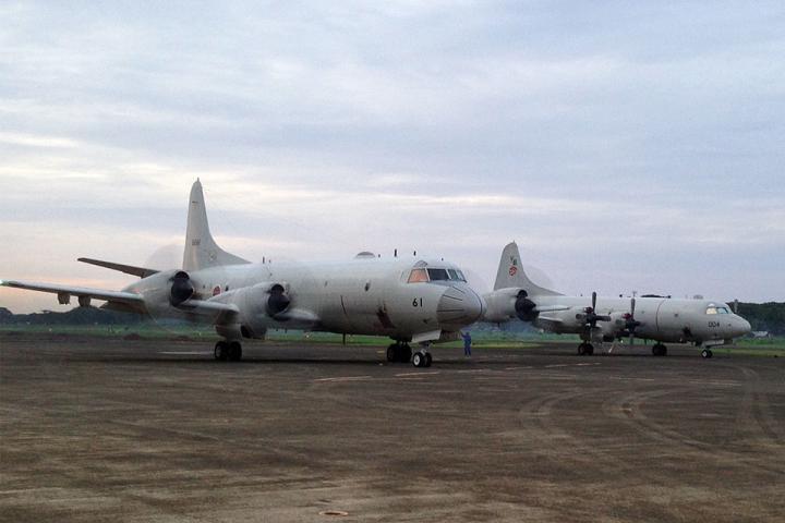 Hai máy bay P-3C Orion của Nhật tại Palawan - Philippines hôm 23-6. Ảnh: GMA News