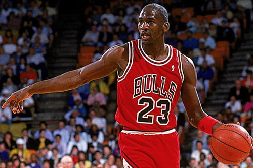 Michael Jordan: Tỉ phú thể thao đầu tiên được Forbes xếp hạng