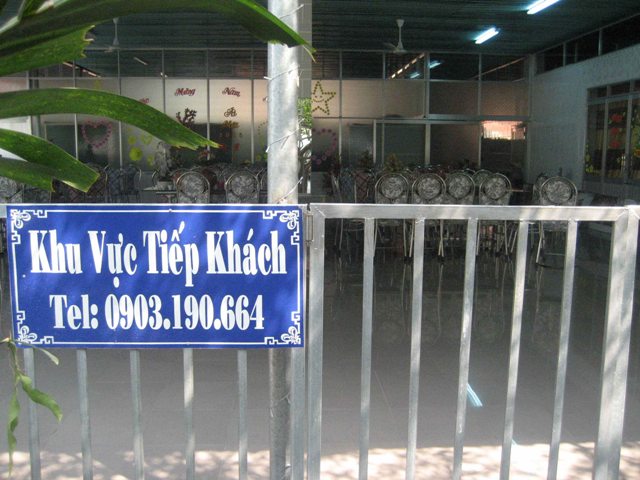 Khu vực để gia chủ tiếp kh&aacute;ch, người kh&ocirc;ng quen biết kh&ocirc;ng được v&agrave;o