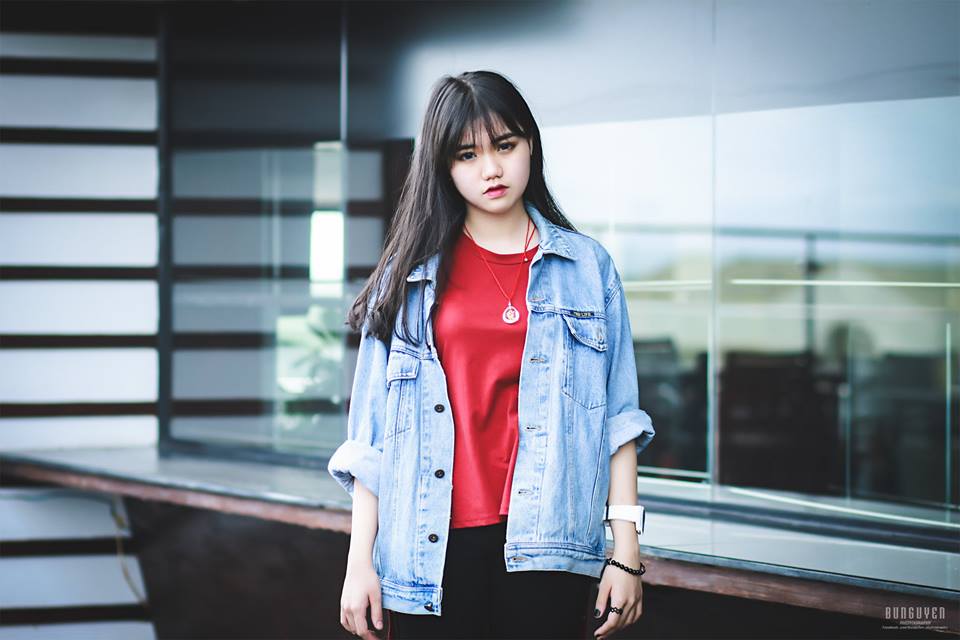 Người đẹp đến từ La Hai Võ Bảo Châu, học sinh lớp 11CD3, Trường THPT Nguyễn Huệ (TP Tuy Hòa)