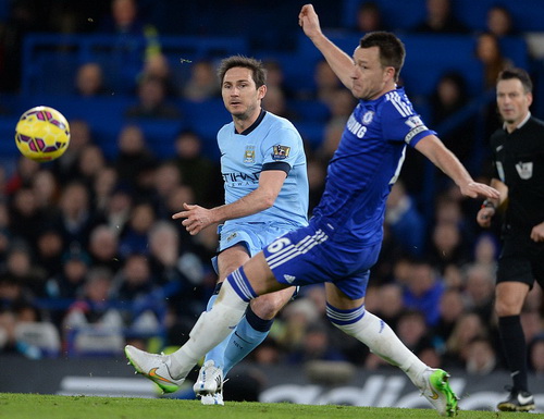 Lampard đối đầu cùng đồng đội cũ John Terry
