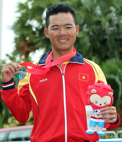 L&ecirc; Văn Duẩn gi&agrave;nh HCB
