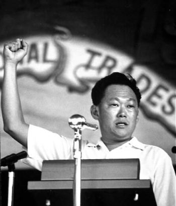 &Ocirc;ng L&yacute; Quang Diệu v&agrave;o năm 1965. Ảnh: SINA