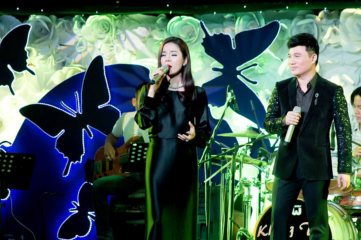 Lệ Quy&ecirc;n v&agrave; Quang Linh song ca
