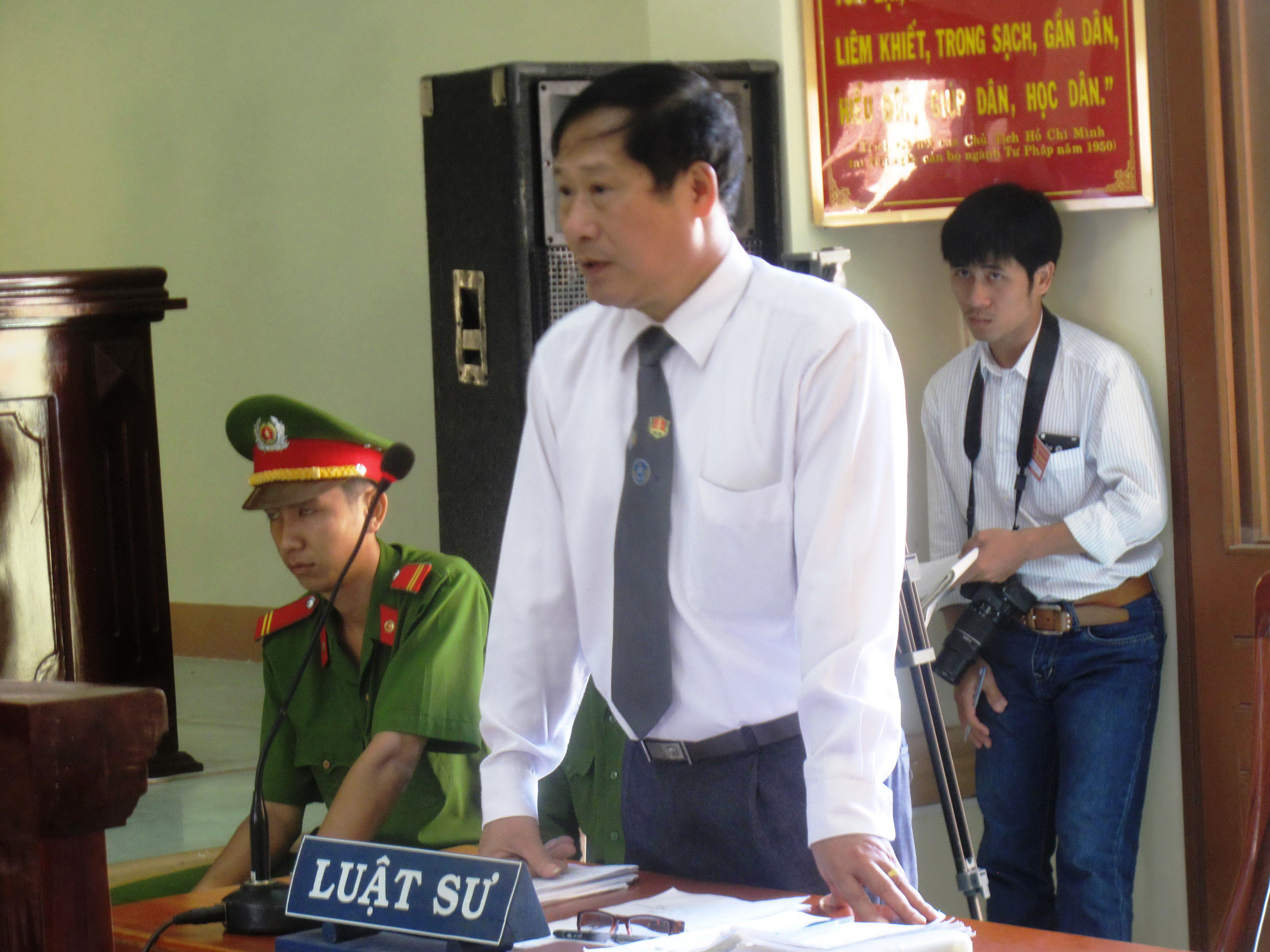 LS Thắng trình bày các luận cứ chứng minh bị cáo Thành vô tội