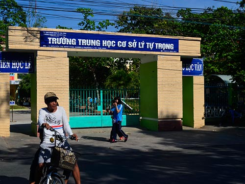 Ai chịu trách nhiệm về bạo lực học đường?