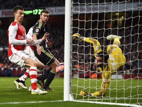 Giroud lập cú đúp, Arsenal vào tứ kết FA Cup