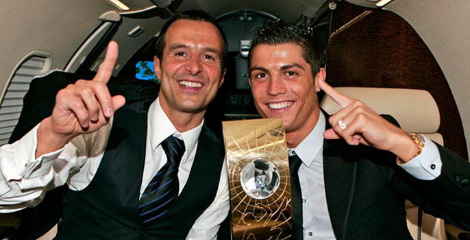 CR7 mời "siêu cò" cùng đi chuyên cơ và ăn mừng giải thưởng