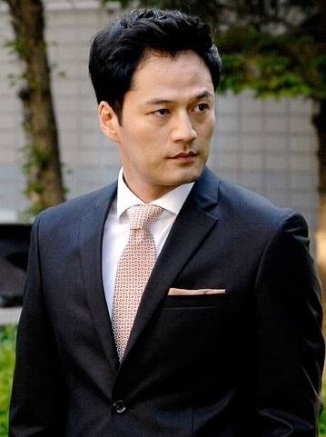 Nam diễn viên Kim Sung Min khốn đốn vì nàng tiên nâu