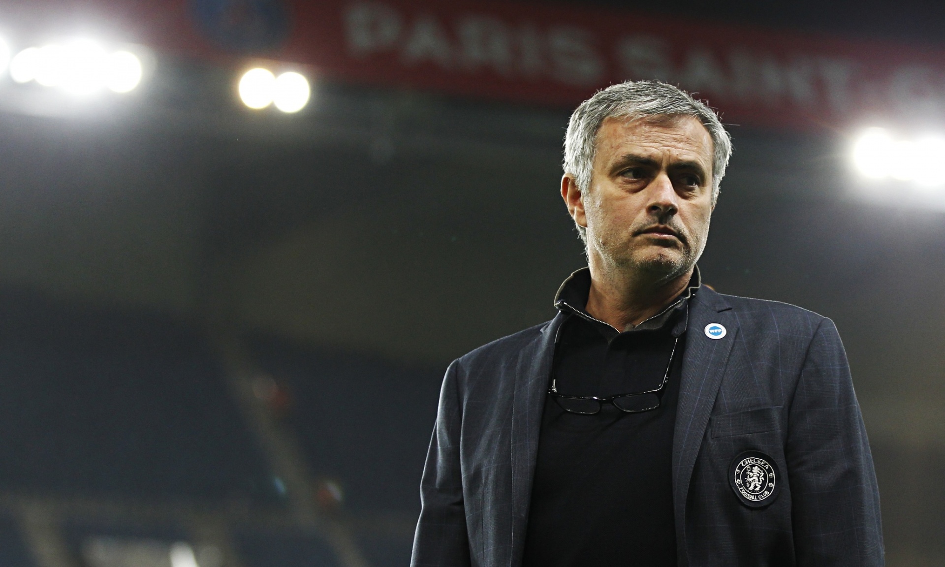 HLV Mourinho chỉ muốn lưu giữ những cảm x&uacute;c đẹp trong b&oacute;ng đ&aacute; chứ kh&ocirc;ng phải huy chương