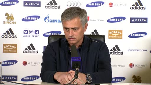 &Ocirc;ng Mourinho trong buổi họp b&aacute;o trước trận gặp Crystal Palace
