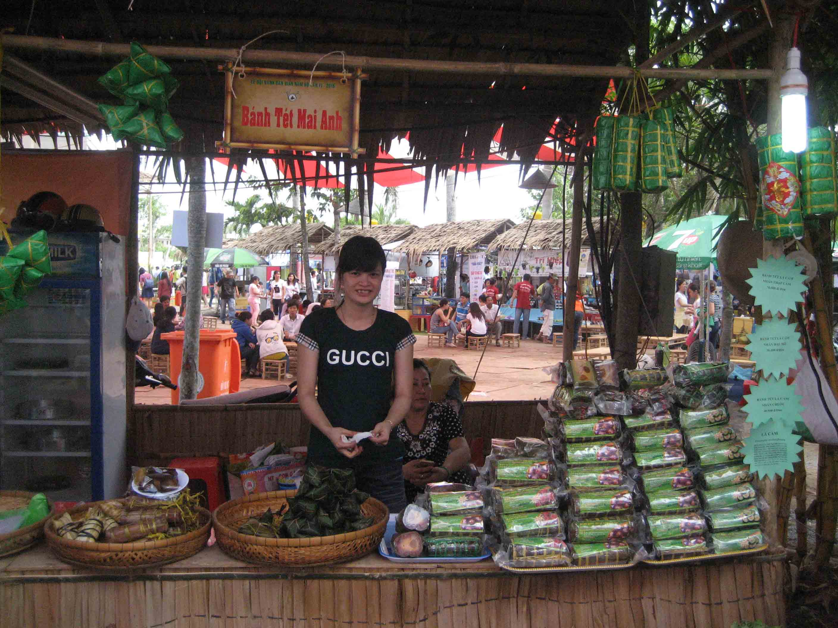B&aacute;nh t&eacute;t, một loại b&aacute;nh quen thuộc ở Miền T&acirc;y