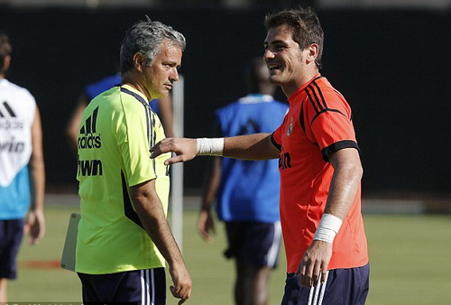 Thực hư quanh sự đổ vỡ mối quan hệ Mourinho và Casillas