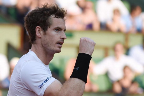 Andy Murray giành quyền vào vòng hai