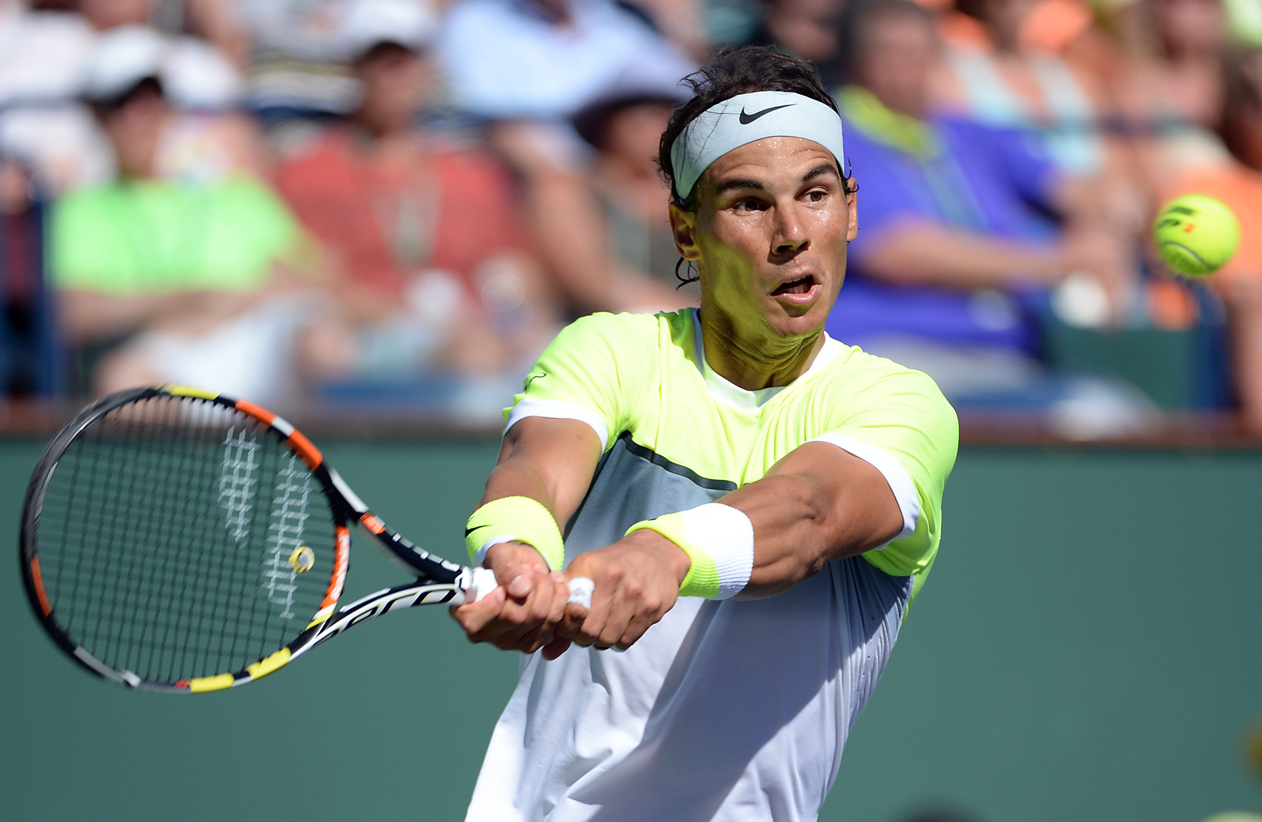 Nadal thua sốc Raonic, Serena bỏ cuộc vì đau gối